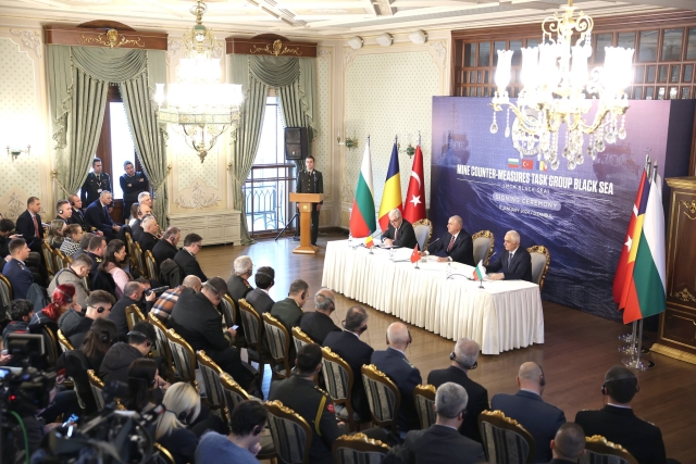 Turkey, Romania, Bulgaria Sign Memorandum to Combat Mine Threat in Black Sea