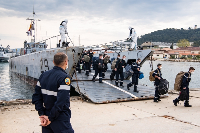 668 of French Aircraft Carrier Sailors Positive for Coronavirus, 31 hospitalized