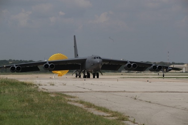 U.S.A.F.’s B-52 Bombers to Get ‘Fighter-Like’ Radar Upgrades