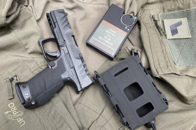 Rheinmetall Unveils 'Smartphone' Like Stun Gun