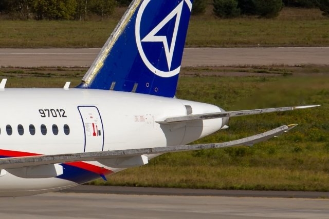 Sukhoi Superjet With Horizontal Winglets Gets Approval From Russia's Federal Air Transport Agency 