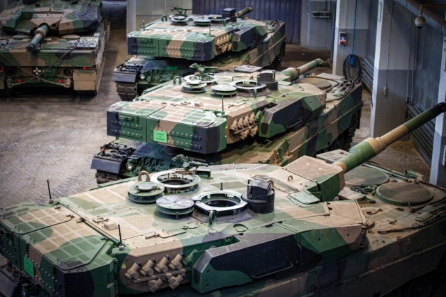 Polish Army Receives First 2 Upgraded Leopard 2PL Tanks