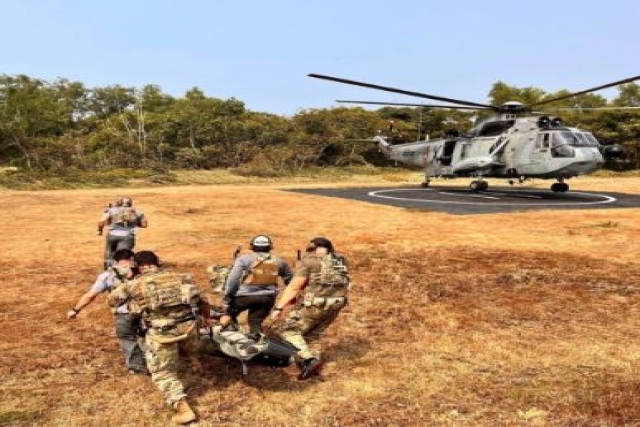 U.S. Navy Seals, Indian Marine Commandos Train Together