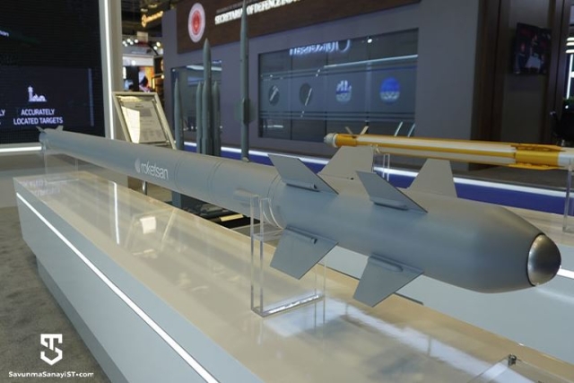 Full-Scale LEVENT Air Defense Missile Unveiled at DIMDEX 2024 in Qatar