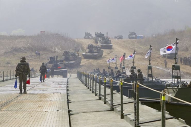 Korean Army Deploys Self-Propelled Crossing Equipment for Enhanced Mobility