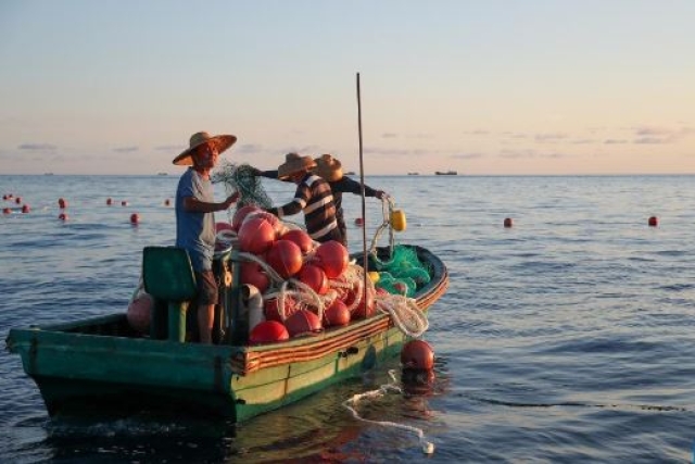 Chinese Authorities Accuse Philippine Navy of Damaging Fishing Nets