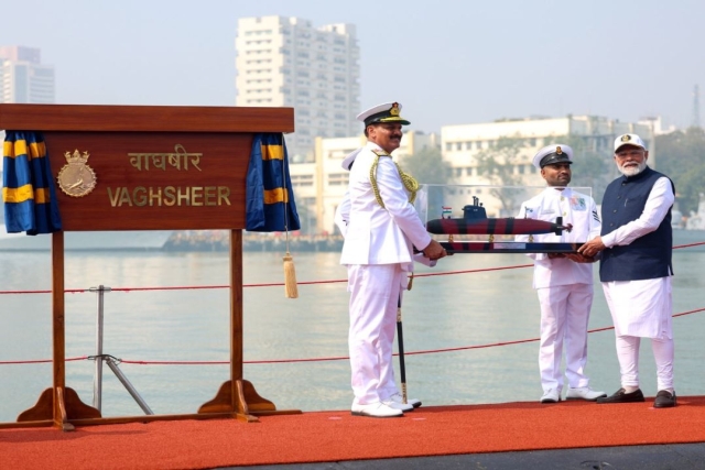 India Commissions Destroyer, Frigate and Submarine