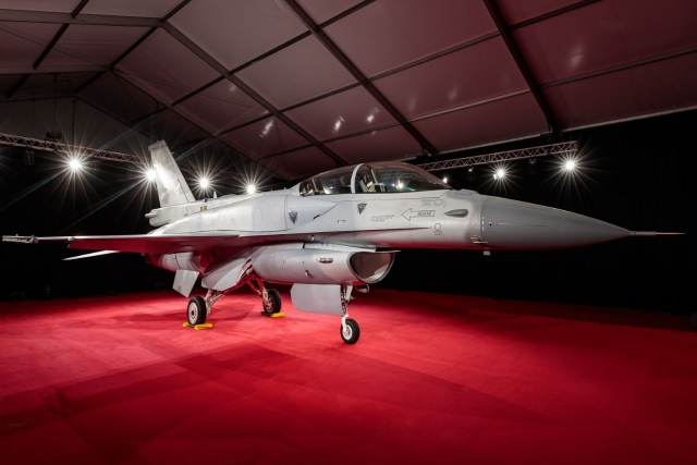 U.S. Clears $445M F-16 Sustainment Sale to Bahrain