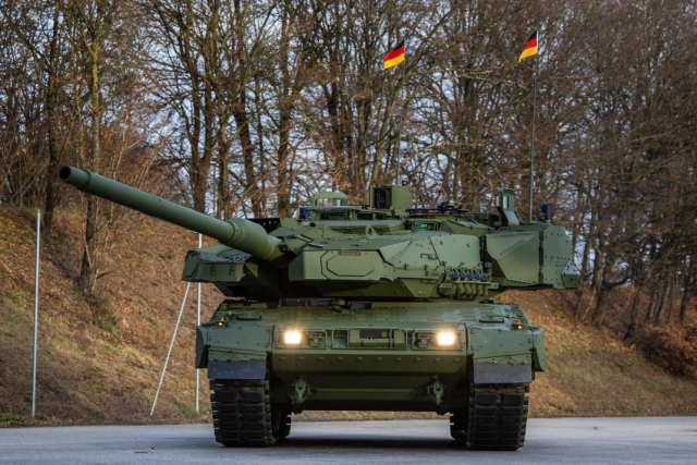Germany Unveils Leopard 2A8 after 30 Years without New Battle Tank