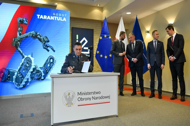 Poland to Deploy 96 'Tarantula' Robots in New Unmanned Troop Units