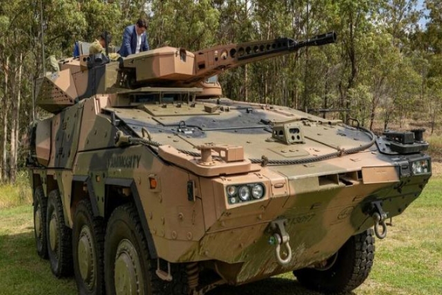Australia in Talks to Export 100 Rheinmetall Boxer Armored Vehicles to Germany
