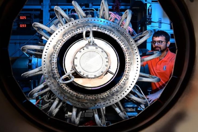 Rolls-Royce Research Proves Hydrogen is Combustible at Maximum Take-off Thrusts of Aero Engines