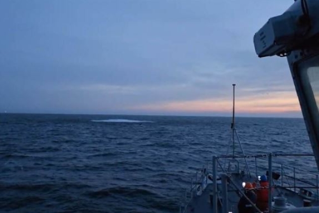 Dutch Minehunter Meant for Ukraine Clears WWII Aircraft Bomb in North Sea