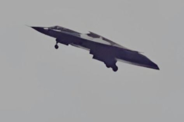 China’s Mysterious ‘J-36’ Jet Conducts Second Test Flight