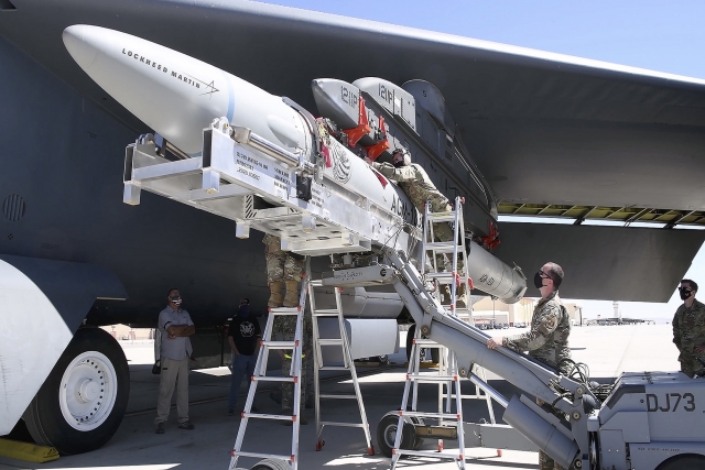 U.S. Air Force Conducts Successful Hypersonic Weapon Test