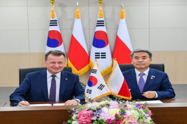 Poland Seeks South Korean Howitzers and Infantry Fighting Vehicles