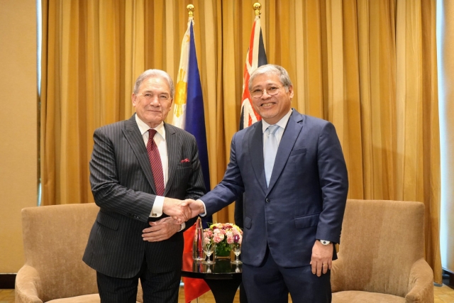Philippines, New Zealand Bolster Defense Ties with New Logistics Agreement
