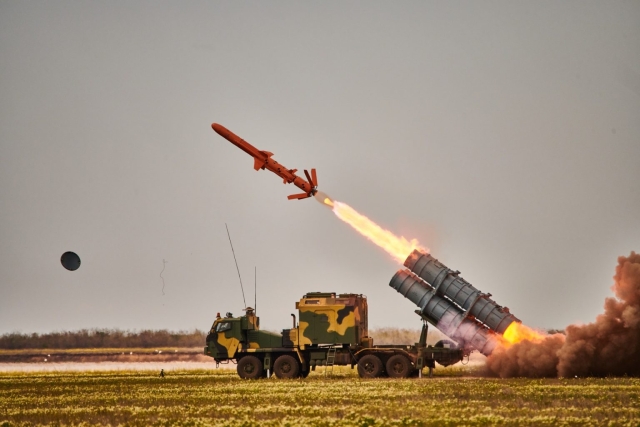 Ukraine Unveils Extended-Range Modification of Neptune Missile 