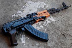 Russia To Supply Afghanistan With 10,000 AK-47 Rifles
