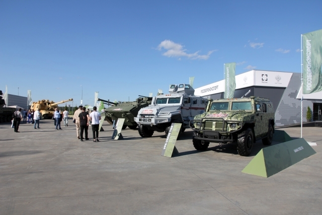 Rooboronexport Signs Export Contracts Worth $600 Million at Army 2023