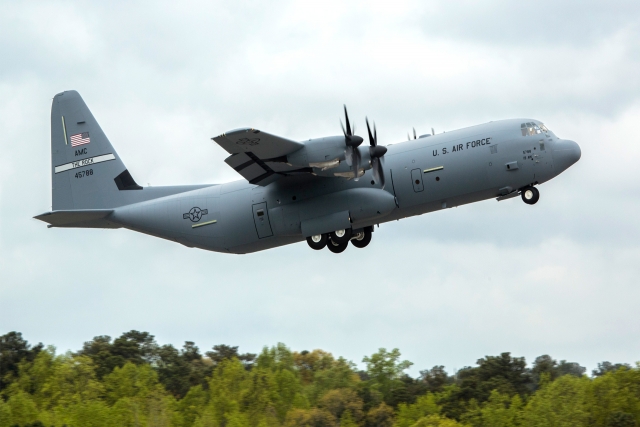 Italy Signs €380M Technical-Logistical Support Contact for C-130J Fleet
