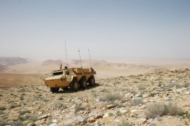 Rheinmetall-BAE JV Awarded UK Fox Vehicle Sustainment Contract