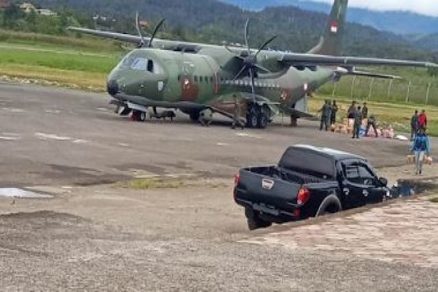 Indonesian Aircraft Lands With 5 Bullet Holes, Shot at by Separatists