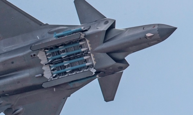 China Displays Missiles on J-20 Fighters for the First Time