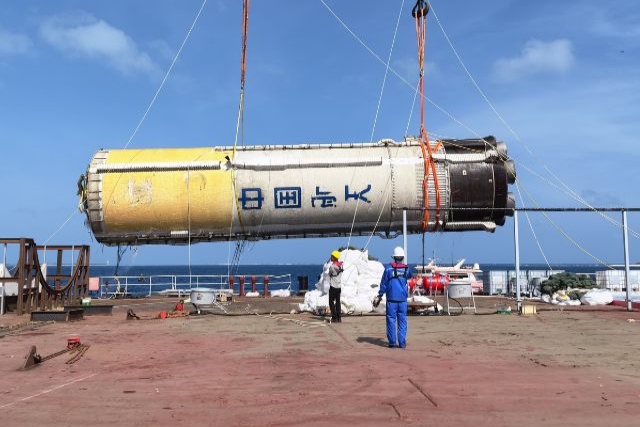 China Recovers Rocket Booster at Sea for the First Time