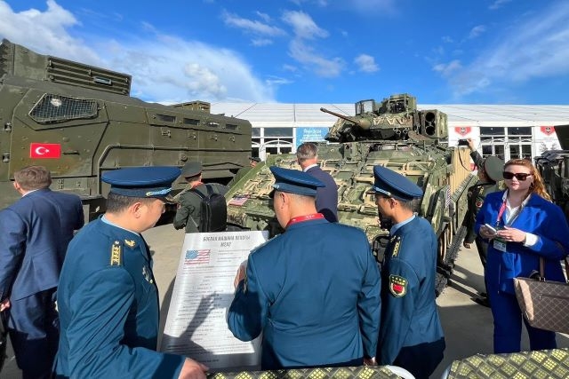 Chinese Delegates Throng Captured Western Armor at Army 2024 in Moscow