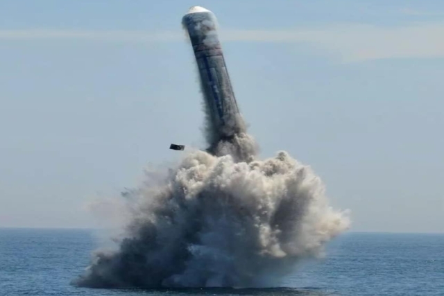 China Tests Nuclear-capable Missile that Can Hit Targets 10,000 km Away
