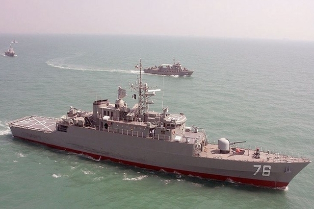 Iranian navy Inducts two new Ships- A Destroyer and a Minesweeper