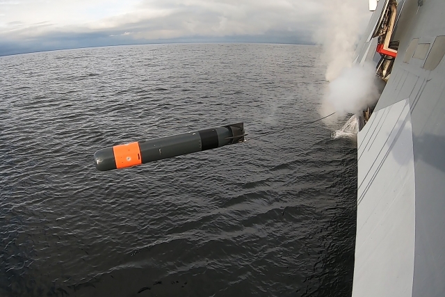 Saab Tests Lightweight Torpedo from Corvette, Submarine