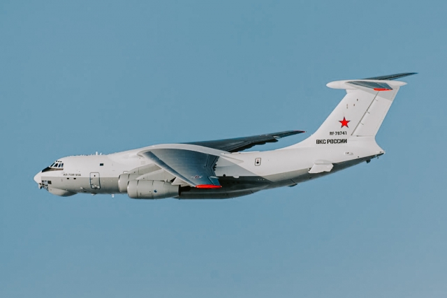 Russian MoD Receives Tanker Planes That Can Refuel 3 Aircraft Simultaneously