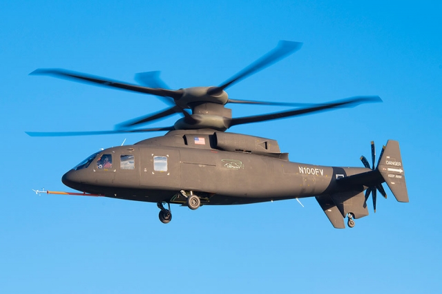 US Army Test Pilots Fly Bell V-280 Vertical Lift Aircraft