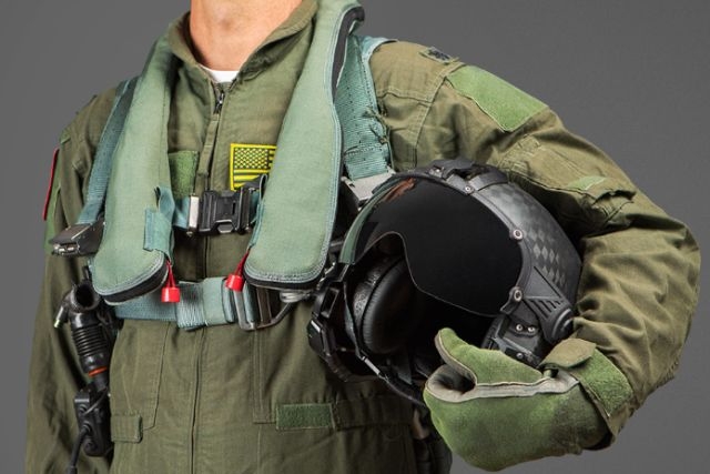 Stating with F-15E, New Helmet for U.S.A.F. Fixed-Wing Aircraft Crew from 2024