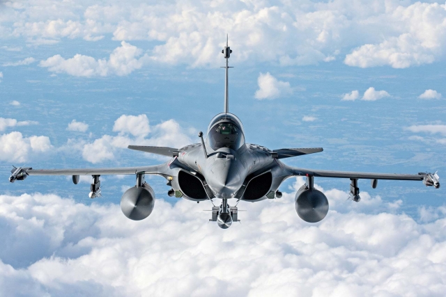 Six Used Rafale Jets to Arrive in Greece Starting June 2021, Twelve New Ones in 2022