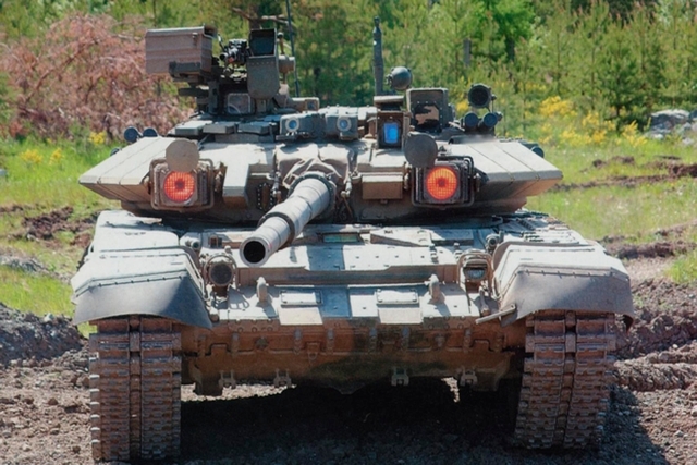 Russia's T-90M Proryv 'Networked' Tank to be Unveiled This Year