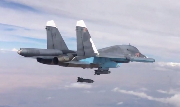 Russian Jets Bomb ISIS Convoy, Kill 200