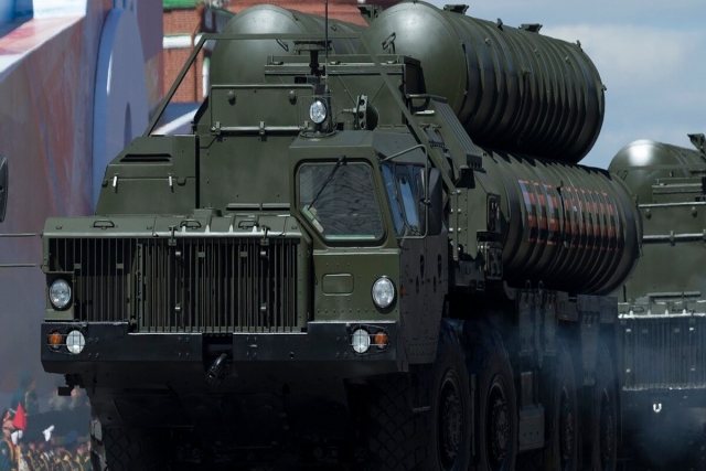 Almaz Antey Delivers New Set of S-400s to Russia 