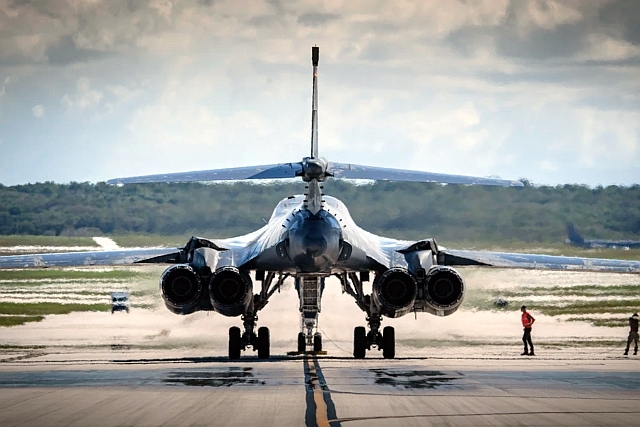 USAF B-1B Strategic Bombers Deployed to Guam Amidst Increasing Showdown with China