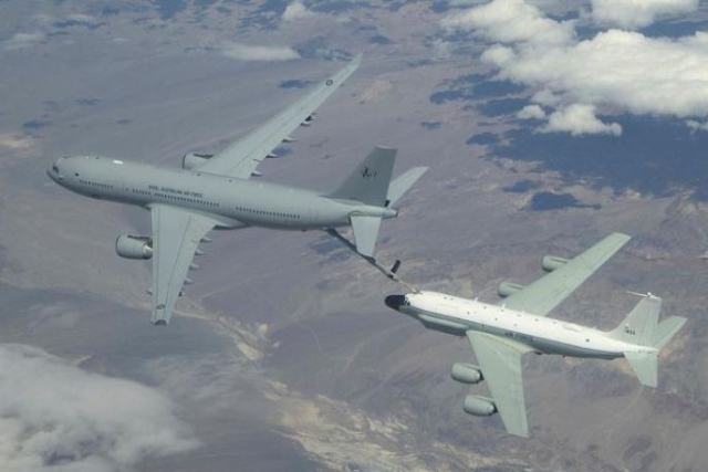 Royal Australian Air Force Completes Air To Air Refuelling Clearance Trials With U S Air Force